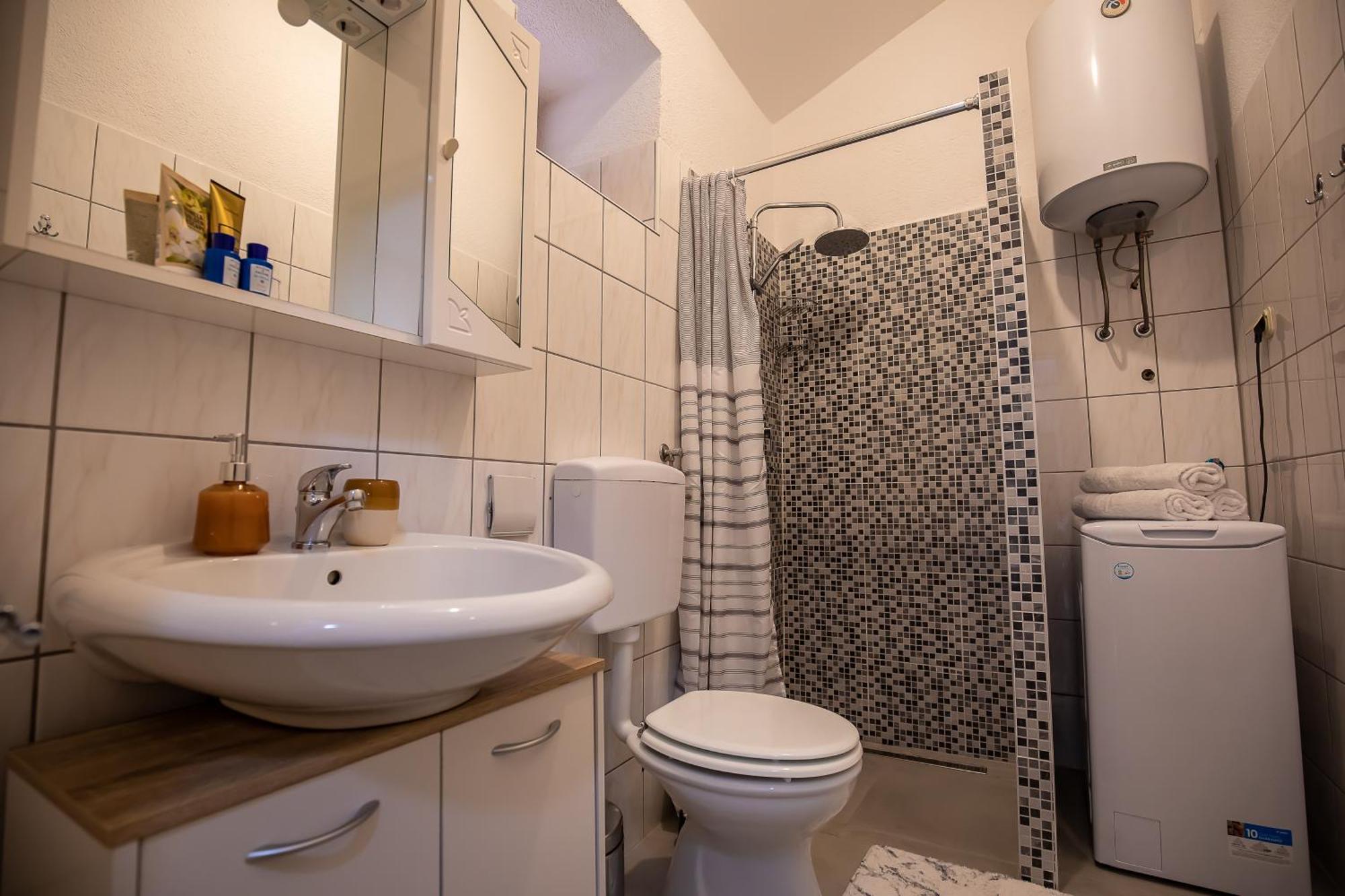 Studio Apartment Jemi Pula Ngoại thất bức ảnh